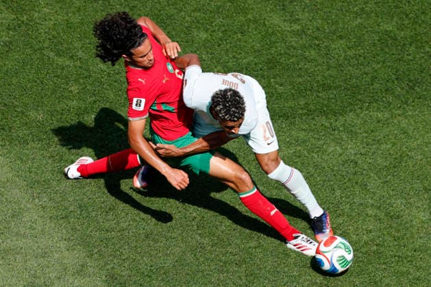 Morocco midfielder Ayyoub Bouaddi and France midfielder Désiré Doué challenge for the ball during the first half of a Quarter-final FIFA World Cup, WM, Weltmeisterschaft, Fussball match at Boston Stadium in Foxborough on Thursday, July 9, 2026.  BOS20260709315 CJxGUNTHER