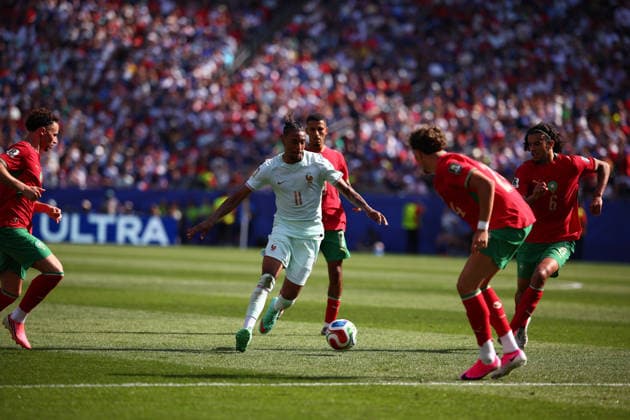 July 9, 2026, Foxborough, Massachusetts, USA: MICHAEL OLISE of France dribbles the ball during the 2026 FIFA World Cup, WM, Weltmeisterschaft, Fussball quarterfinal match at Boston Stadium in Massachusetts on July 9, 2026. FIFA World Cup 2026: QF: France V Morocco  - ZUMAm283 20260709_zsp_m283_038 Copyright: xBillyxMyersx