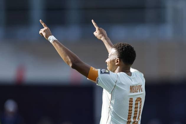 FOXBOROUGH - Kylian Mbappe of France celebrates the 1-0 during the 2026 FIFA World Cup, WM, Weltmeisterschaft, Fussball quarter-final match between France and Morocco at Boston Stadium on July 9, 2026, in Foxborough, Massachusetts, United States. MAURICE VAN STEEN ANP FIFA World Cup 2026 - quarter final 2026 xVIxANPxSportx xMauricexvanxSteenxIVx 563232087 originalFilename: 563232087.jpg