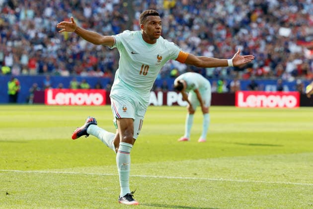 France v Morocco: Quarter Final - FIFA World Cup, WM, Weltmeisterschaft, Fussball 2026 Kylian Mbappe of France celebrates 1st goal during the FIFA World Cup 2026 Quarter Final match between France and Morocco at Boston Stadium on July 9, 2026 in Foxborough, United States. Foxborough Boston Stadium MA United States Copyright: xAllstarxPicturexLibraryxLtdx