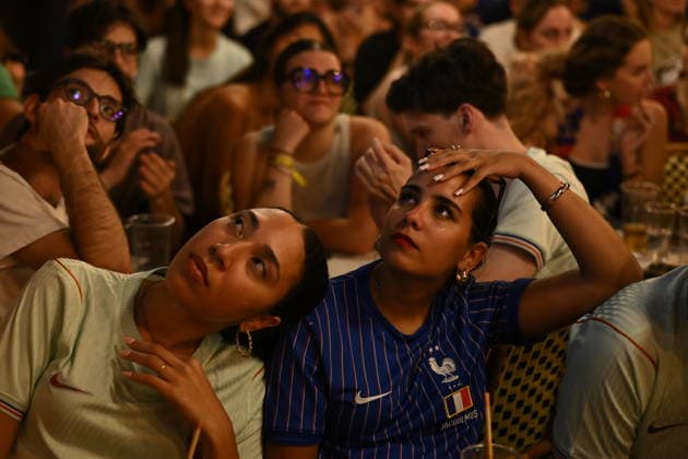 RECORD DATE NOT STATED French fans celebrate the French national team, Nationalteam Ä™s victory in the World Cup quarter-finals in Paris on 9 July 2026 - 09 07 2026 - France Ile-de-France (region) Paris -  JulienxMattiax xLexPictorium LePictorium_0338206