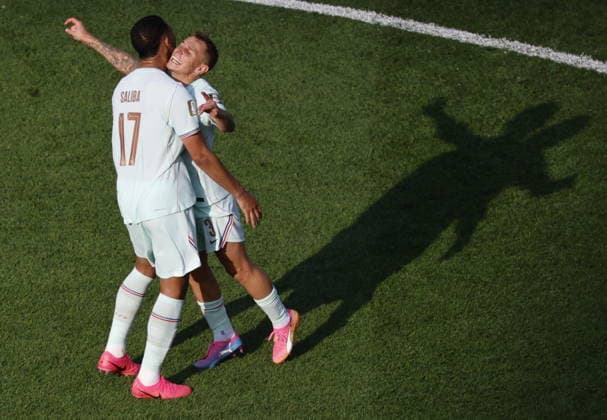 FIFA World Cup, WM, Weltmeisterschaft, Fussball 2026 quarterfinals - France vs Morocco William Saliba of France (L) and Lucas Digne of France celebrate after winning the FIFA World Cup 2026 quarterfinals match France against Morocco, in Boston, USA, 09 July 2026. BOSTON United States  Copyright: xGREGxM.xCOOPERx