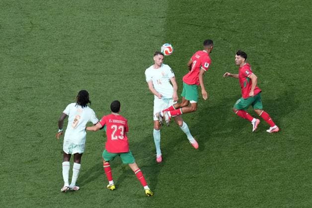 Adrien Rabiot of France wins an aerial duel France v Morocco, 2026 FIFA World Cup, WM, Weltmeisterschaft, Fussball Quarter-final, Football, Boston Stadium, Foxborough, Massachusetts, USA - - 09 Jul 2026Foxborough Boston Stadium Massachusetts (MA) United States of America  Copyright: xIsmaelxAdnan Shutterstockx 16984924v