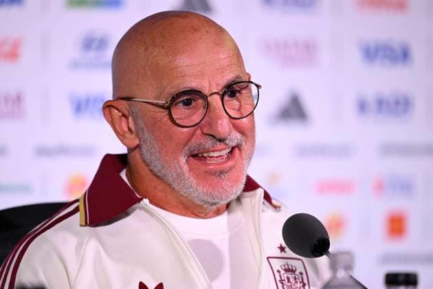 Belgian national football team - FIFA World Cup, WM, Weltmeisterschaft, Fussball 2026 - media activities 09 07 2026 LOS ANGELES, UNITED STATES OF AMERICA - JULY 09 : De La Fuente Luis head coach of Spain talking to the press during a press conference, PK, Pressekonferenz prior to Spain vs Belgium match at the SoFi - stadium during the FIFA World Cup 2026 on July 9, 2026 in Los Angeles, United States of America, 09 07 2026 Los Angeles United States of America  Copyright: xNicoxVereeckenx