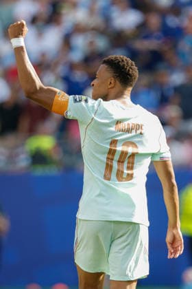 July 9, 2026; Foxborough, Massachusetts, USA; France forward Kylian Mbappe (10) celebrates a goal in a quarterfinal match of the FIFA World Cup, WM, Weltmeisterschaft, Fussball 2026 between France and Morocco at Boston Stadium. (c) CSM - ZUMAc04_ 20260709_zma_c04_059 Copyright: xBurtxGranofskyx