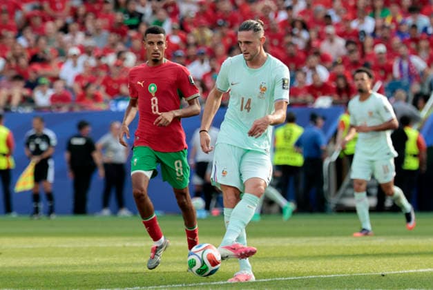 FOXBOROUGH, MA - JULY 09: Adrien Rabiot 14 of France plays the ball from Azzedine Ounahi 8 of Morocco during a FIFA World Cup, WM, Weltmeisterschaft, Fussball 2026 Quarterfinal match between France and Morocco on July 9, 2026 at Boston Stadium in Foxborough, Massachusetts.(Photo by Fred Kfoury III Icon Sportswire) SOCCER: JUL 09 FIFA World Cup 26 Quarter-Final - France v Morocco EDITORIAL USE ONLY Icon482260709068