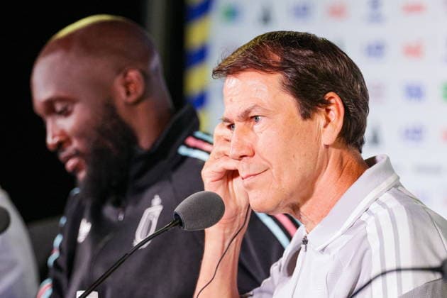 FIFA World Cup, WM, Weltmeisterschaft, Fussball 2026 - Belgium press conference, PK, Pressekonferenz Belgium forward Romelu Lukaku (L) and Belgium head coach Rudi Garcia attend a press conference ahead of the FIFA World Cup 2026 quarterfinal soccer match between Spain and Belgium, at Los Angeles Stadium in Inglewood, California, USA, 09 July 2026. Spain will face Belgium on 10 July. INGLEWOOD CALIFORNIA UNITED STATES  Copyright: xCHRISxTORRESx