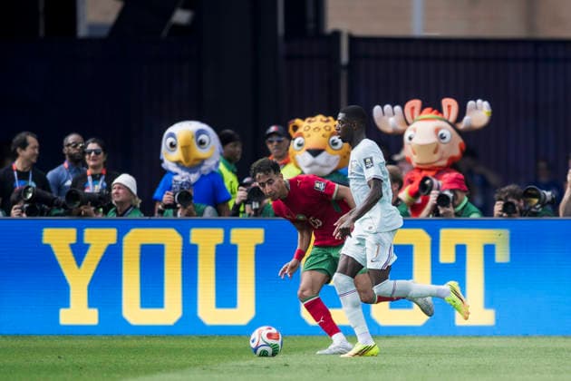 France v Morocco - FIFA World Cup, WM, Weltmeisterschaft, Fussball 2026 Ousmane Dembele of France competes for the ball with Anass Salah Eddine of Morocco during the FIFA World Cup 2026 quarter final football match between France and Morocco. France won 2-0 over Morocco. Foxborough United States Copyright: xNicolòxCampox