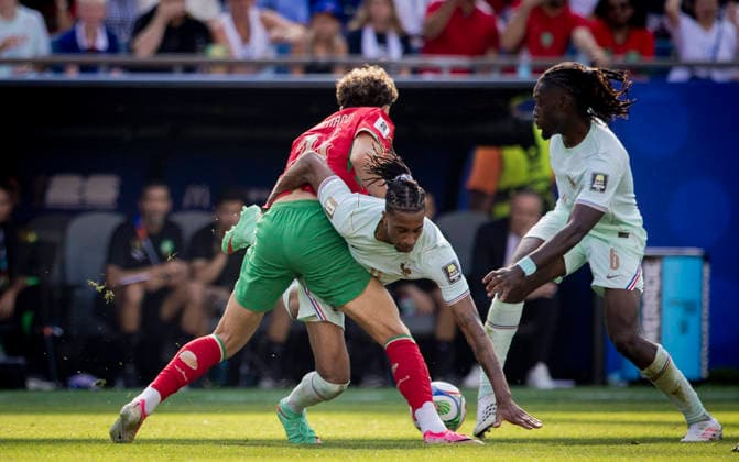 Boston, USA 09th Jul 2026. Michael Olise (FRA) Ayoube Amaimouni-Echghouyab (MAR) Manu Kone (FRA) France - Morocco World Cup Frankreich - Marokko 09.07.2026 *** Boston, USA, July 9, 2026 Michael Olise (FRA) Ayoube Amaimouni Echghouyab (MAR) Manu Kone (FRA) France Morocco World Cup France Morocco July 9, 2026