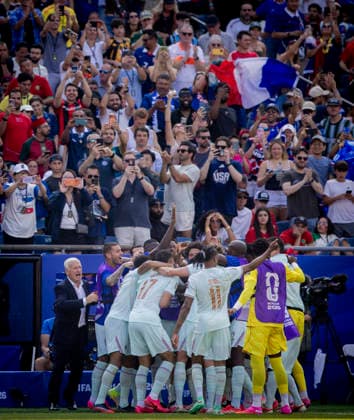 Boston, USA 09th Jul 2026. Trainer Didier Deschamps (FRA) Michael Olise (FRA) Ousmane Dembele (FRA) Kylian Mbappe (FRA) William Saliba (FRA) Adrien Rabiot (FRA) France - Morocco World Cup Frankreich - Marokko 09.07.2026 *** Boston, USA, July 9, 2026 Coach Didier Deschamps (FRA) Michael Olise (FRA) Ousmane Dembélé (FRA) Kylian Mbappé (FRA) William Saliba (FRA) Adrien Rabiot (FRA) France Morocco World Cup France Morocco July 9, 2026