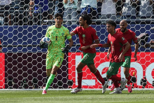 260710 -- BOSTON, July 10, 2026 -- Yassine Bounou 1st L, goalkeeper of Morocco celebrates after making a save during the quarter final match between France and Morocco at the 2026 FIFA World Cup, WM, Weltmeisterschaft, Fussball at Boston Stadium in Boston, the United States, July 9, 2026. SPU.S.-BOSTON-FOOTBALL-FIFA WORLD CUP-QUARTER FINAL-FRA VS MAR HuxXingyu  (SP)U.S.-BOSTON-FOOTBALL-FIFA WORLD CUP-QUARTER FINAL-FRA VS MAR IMAGO HuxXingyu  imago images 0861205746