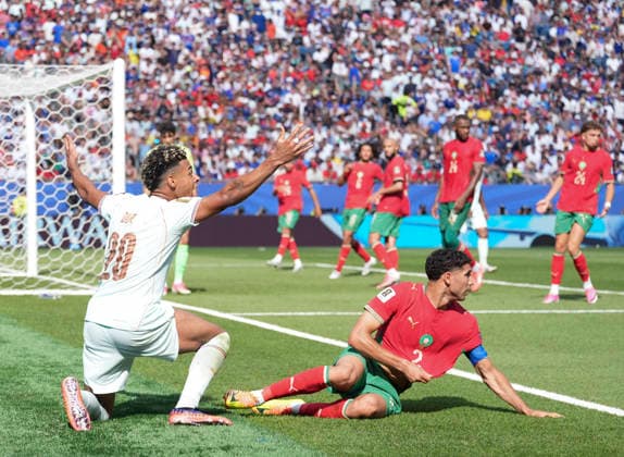 260710 -- BOSTON, July 10, 2026 -- Desire Doue L of France and Achraf Hakimi of Morocco react during the quarter final match between France and Morocco at the 2026 FIFA World Cup, WM, Weltmeisterschaft, Fussball at Boston Stadium in Boston, the United States, July 9, 2026. SPU.S.-BOSTON-FOOTBALL-FIFA WORLD CUP-QUARTER FINAL-FRA VS MAR LuixSiuxWai  (SP)U.S.-BOSTON-FOOTBALL-FIFA WORLD CUP-QUARTER FINAL-FRA VS MAR IMAGO LuixSiuxWai  imago images 0861207767