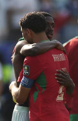 (260710) -- BOSTON, July 10, 2026 -- Ousmane Dembele (L) of France hugs Achraf Hakimi of Morocco after the quarter final match between France and Morocco at the 2026 FIFA World Cup, WM, Weltmeisterschaft, Fussball at Boston Stadium in Boston, the United States, July 9, 2026. ) (SP)U.S.-BOSTON-FOOTBALL-FIFA WORLD CUP-QUARTER FINAL-FRA VS MAR HuxXingyu 