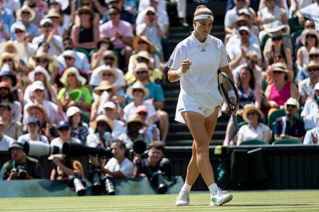 (260710) -- LONDON, July 10, 2026 -- Karolina Muchova of the Czech Republic reacts during the women s semifinal match against Coco Gauff of the United States at the Wimbledon Tennis Championships in London, Britain, on July 9, 2026. (Photo by Xinhua) (SP)BRITAIN-LONDON-TENNIS-WIMBLEDON-WOMEN S SINGLES StephenxChung 