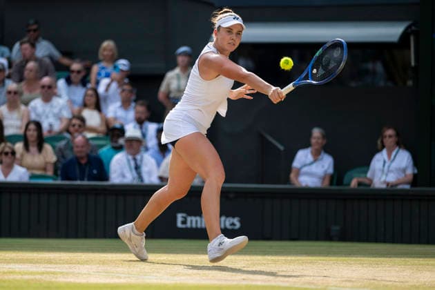 (260710) -- LONDON, July 10, 2026 -- Linda Noskova of the Czech Republic hits a return during the women s semifinal match against Marta Kostyuk of Ukraine at the Wimbledon Tennis Championships in London, Britain, on July 9, 2026. (Photo by Xinhua) (SP)BRITAIN-LONDON-TENNIS-WIMBLEDON-WOMEN S SINGLES StephenxChung 