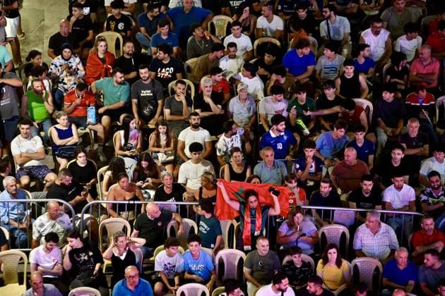 Thousands gather in Beirut to watch World Cup Quarter-Final Thousands gather in Beirut to watch World Cup Quarter-Final BEIRUT, LEBANON - JULY 9: Thousands of football fans gather to watch the World Cup quarter-final match between Morocco and France on a giant screen set up in in the Al-Jadeed el-Cedide district of Beirut, Lebanon on July 9, 2026. Houssam Shbaro Anadolu Beirut Lebanon. Editorial use only. Please get in touch for any other usage.  Copyright: x2026xAnadoluxHoussamxShbarox Beirut Lebanon. Editorial use only. Please get in touch for any other usage.  Copyright: xIMAGO AnadoluxAgencyxIMAGO HoussamxShbarox