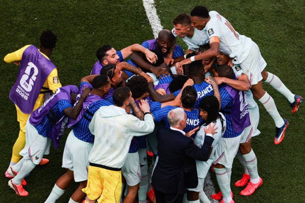 FOXBOROUGH, MASSACHUSETTS - JULY 09: Kylian Mbappe of Team France celebrates with teammates after Ousmane Dembele scored a goal during the FIFA World Cup, WM, Weltmeisterschaft, Fussball 2026 Round of 16 match between France and Morocco at Boston Stadium on July 9, 2026 in Foxborough, Massachusetts.  Copyright: xVCGx 111653449861