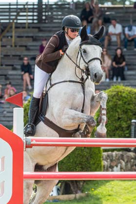 260710 Stephanie HolmÃ n of Sweden with horse Barny N competes in Stiftelsen Falsterbo Horse Show Prize during the Falsterbo Horse Show on July 10, 2026 in Falsterbo. Photo: Christian Örnberg BILDBYRAN COP 166 CO0709 ridsport equestrian falsterbo horse show ridsportlaget bbeng Stiftelsen Falsterbo Horse Show Prize *** July 10, 2026: Stephanie Holmén of Sweden, riding Barny N, competes for the Stiftelsen Falsterbo Horse Show Prize during the Falsterbo Horse Show on July 10, 2026 in Falsterbo. Photo by Christian Örnberg, BILDBYRAN COP 166 CO0709: equestrian sports, Falsterbo Horse Show, Ridsportlaget BBENG, Stiftelsen Falsterbo Horse Show Prize  Copyright: CHRISTIANxÖRNBERG BB260710CO044
