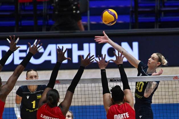 RECORD DATE NOT STATED HONG KONG-SPORTS Volleyball Nations League Hong Kong Valeriia Nudha (No.10) from team Ukraine during the match between Dominican Republic and Ukraine at Volleyball Nations League Hong Kong 2026 in Hong Kong, July 10, 2026.NEXPHER Kobe Li Hong Kong