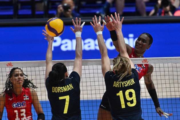 RECORD DATE NOT STATED HONG KONG-SPORTS Volleyball Nations League Hong Kong Brayelin Martinez (No.20) from team Dominican Republic during the match between Dominican Republic and Ukraine at Volleyball Nations League Hong Kong 2026 in Hong Kong, July 10, 2026.NEXPHER Kobe Li Hong Kong