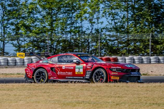 Der Ford Mustang GT3 Evo 2 des Haupt Racing Teams mit Kiano Blum und Niklas Kalus durchfährt die Strecke am Nürburgring in Nürburg. Das Fahrzeug trägt die Sponsoren Braos Project, Enterprise, DEKRA und Polyvlies. Ford Mustang GT3 Evo 2 von Kiano Blum Niklas Kalus (Haupt Racing Team) am Nürburgring *** The Haupt Racing Team’s Ford Mustang GT3 Evo 2, driven by Kiano Blum and Niklas Kalus, races around the Nürburgring circuit in Nürburg. The car features sponsors Braos Project, Enterprise, DEKRA, and Polyvlies. Ford Mustang GT3 Evo 2 driven by Kiano Blum and Niklas Kalus of the Haupt Racing Team at the Nürburgring Copyright: xMichaelxSchäferx