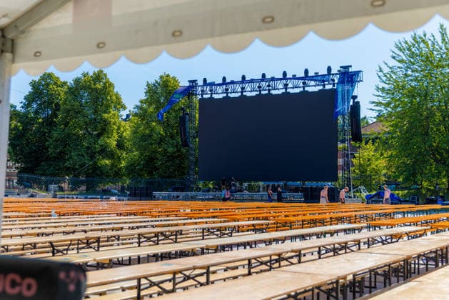 Forberedelser for kvartfinalen Norge - England i VM Oslo 20260710. Fotballfesten gjor klar til a vise kamp pa Frogner Stadion pa lordag. Det er ventet mye folk pa Frogner Stadion lordag i forbindelse med kvartfinalen i VM mellom Norge og England. Foto: Amanda Pedersen Giske NTB Oslo Norge EDITORIAL USE ONLY. RESTRICTED USE FOR BETTING COMPANIES Ref:0861258793st.jpg *** Preparations for the Norway vs. England World Cup quarterfinal in Oslo, July 10, 2026. The soccer festival is getting ready to host the match at Frogner Stadium on Saturday. Large crowds are expected at Frogner Stadium on Saturday for the World Cup quarterfinal between Norway and England. Photo: Amanda Pedersen Giske, NTB Oslo, Norway EDITORIAL USE ONLY RESTRICTED USE FOR BETTING COMPANIES  Copyright: xAmandaxPedersenxGiskex xNTBx