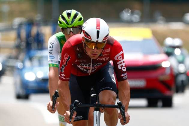 Tour de France 2026 Stage 7 BORDEAUX, FRANCE - JULY 10 : Veistroffer Baptiste (FRA) of Lotto - Intermarche, Otruba Jakub (CZE) of Caja Rural - Seguros RGA during stage 7 of the 113rd edition of Tour de France an UCI World Tour 2.UWT cycling road race stage for Men Elite of 175 km with start in Hagetmau and finish in Bordeaux on July 10, 2026 in Bordeaux, France, 10 07 2026 Bordeaux France  Copyright: xLucaxBettinix