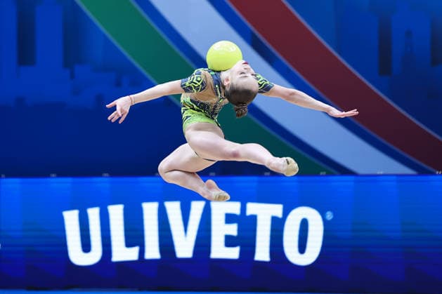 Sport Bilder des Tages IPA86565850 - NIKOLOVA Stiliana (BUL) during the Rhythmic gymnastics, Rhythmische Sportgymnastik, RSG World Cup Final at the Unipol Forum, Milan, Italy, on July 10, 2026, during the Rhythmic Gymnastics - FIG World Cup 2026, Gymnastics in Assago (MI), Italy, July 10, 2026  Copyright: xValerioxOrigo IPAxSportx xx 86565850