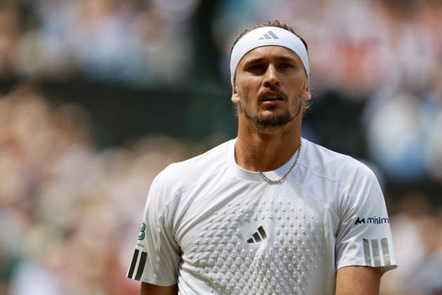 Alexander Zverev during his semi final match Wimbledon Tennis Championships, Day 12, The All England Lawn Tennis and Croquet Club, London, UK - 10 Jul 2026London The All England Lawn Tennis and United Kingdom  Copyright: xJamesxMarsh Shutterstockx 16981029ad