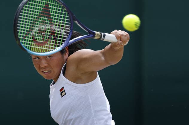 Tennis: Wimbledon championships Yui Kamiji of Japan plays against Wang Ziying of China in the women s wheelchair singles semifinals at the Wimbledon tennis tournament in London on July 10, 2026.  A14AA0005622514P
