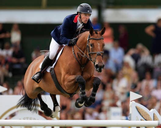 FALSTERBO, SWEDEN 20260710 William Whitaker from Great Britain on the horse Millfield Quickstep during the Falsterbo Nations Cup International jumping during the Falsterbo horse show in Falsterbo, Sweden July 10, 2026. FALSTERBO SWEDEN x10600x *** FALSTERBO, SWEDEN July 10, 2026 William Whitaker of Great Britain riding Millfield Quickstep during the Falsterbo Nations Cup International show jumping competition at the Falsterbo Horse Show in Falsterbo, Sweden, July 10, 2026 FALSTERBO, SWEDEN x10600x  Copyright: xAndreasxHillergren TTx FALSTERBO HORSE SHOW 2026