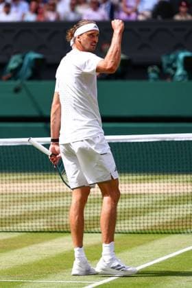 Alexander Zverev celebrates during his semi final match Wimbledon Tennis Championships, Day 12, The All England Lawn Tennis and Croquet Club, London, UK - 10 Jul 2026London The All England Lawn Tennis and United Kingdom  Copyright: xJamesxMarsh Shutterstockx 16981029bq