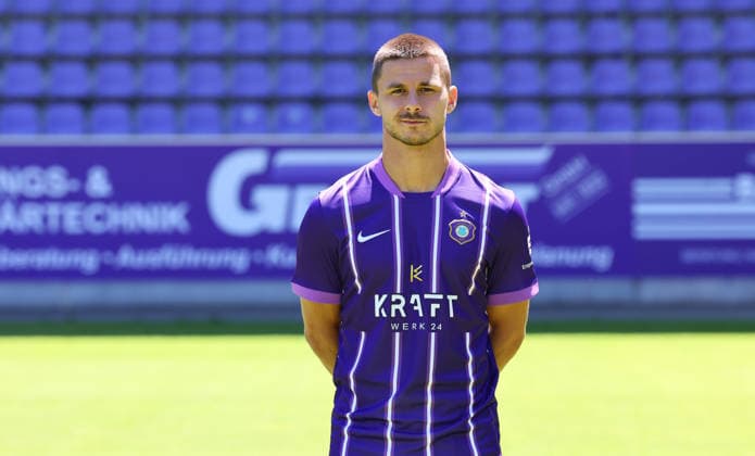Erz.Aue - Teamfoto Regionalliga Nordost Patrick Kapp (16, Aue), FC Erzgebirge Aue; Regionalliga Nordost,Ê Porträttermin, 2026 2027, , Aue, 09.07.2026, Erzgebirgsstadion, Fußball, Regionalliga Nordost, Nur für journalistische Zwecke. Only for editorial use! , *** Erz Aue Team Photo, Northeast Regional League, Patrick Kapp 16, Aue, FC Erzgebirge Aue, Northeast Regional League, Portrait Session, 2026–2027, , Aue, July 9, 2026, Erzgebirgsstadion, soccer, Northeast Regional League, For editorial use only, Picture Point