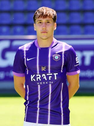 Erz.Aue - Teamfoto Regionalliga Nordost Jonas Kehl (2, Aue), FC Erzgebirge Aue; Regionalliga Nordost,Ê Porträttermin, 2026 2027, , Aue, 09.07.2026, Erzgebirgsstadion, Fußball, Regionalliga Nordost, Nur für journalistische Zwecke. Only for editorial use! , *** Erz Aue Team Photo, Northeast Regional League, Jonas Kehl 2, Aue, FC Erzgebirge Aue, Northeast Regional League, Portrait Session, 2026–2027, , Aue, July 9, 2026, Erzgebirgsstadion, soccer, Northeast Regional League, For editorial use only, Picture Point