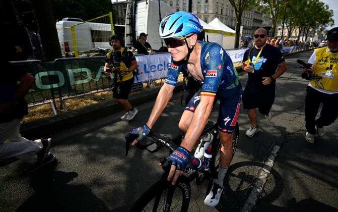 Tour de France 2026 Stage 7 BORDEAUX, FRANCE - JULY 10 : Merlier Tim (BEL) of Soudal Quick-Step celebrates the victory after stage 7 of the 113rd edition of Tour de France an UCI World Tour 2.UWT cycling road race stage for Men Elite of 175 km with start in Hagetmau and finish in Bordeaux on July 10, 2026 in Bordeaux, France, 10 07 2026 Bordeaux France  Copyright: xTomasxSiskx
