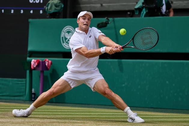 July 10, 2026, London, London, Great Britain: Arthur Fery of Great Britain returns with backhand during The Championships Wimbledon , 10.7.2026 in London (All England Lawn Tennis and Croquet Club), Great Britain Tennis 2026: Grand Slam: The Championships Wimbledon: 12th Day: Semifinal: ZVEREV 7:6 6:2 6:4 FERY  - ZUMAs343 20260710_zsp_s343_056 Copyright: xMathiasxSchulzx