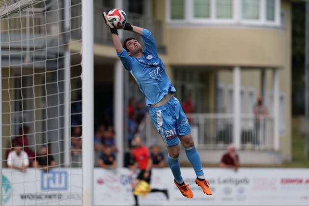 10 July 2026 – SOCCER – FRIENDLY GAME (MEN), Besiktas Istanbul (TUR) vs RTS Widzew Lodz (POL) Stoger Michael (RTS Widzew Lodz (POL)) saves the ball Mattersburg Pappelstadion, Mattersburg, Austria Pappelstadion Austria