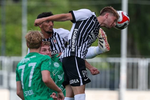 10 July 2026 – SOCCER – FRIENDLY GAME (MEN), Besiktas Istanbul (TUR) vs RTS Widzew Lodz (POL) Mustafa Azem Yortac (Besiktas) in aerial duel Mattersburg Pappelstadion, Mattersburg, Austria Pappelstadion Austria