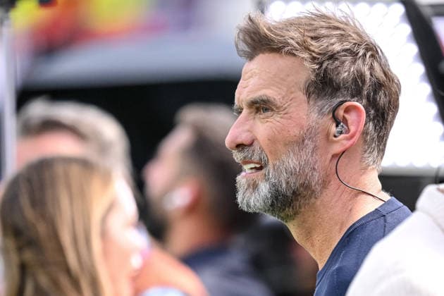 Juergen Klopp Looks on during the FIFA World Cup, WM, Weltmeisterschaft, Fussball 2026 Quarter Final match between France and Morocco at Boston Stadium on July 9, 2026 in Foxborough, United States. (Photo by Harry Langer DeFodi Images) - *** Jürgen Klopp watches the 2026 FIFA World Cup quarterfinal match between France and Morocco at Boston Stadium on July 9, 2026, in Foxborough, United States. Photo by Harry Langer, DeFodi Images