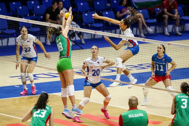 Bulgaria v Czech Republic - Women s Volleyball Nations League BELGRADE, SERBIA - JULY 10: Players of Bulgaria and the Czech Republic compete during the FIVB Volleyball Women s Nations League match between Bulgaria and the Czech Republic at Belgrade Arena in Belgrade, Serbia, on July 10, 2026. Filip Stevanovic Anadolu Belgrade Serbia. Editorial use only. Please get in touch for any other usage.  Copyright: x2026xAnadoluxFilipxStevanovicx