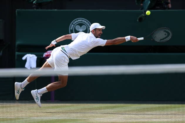 Sport Bilder des Tages Novak Djokovic during his semi final match Wimbledon Tennis Championships, Day 12, The All England Lawn Tennis and Croquet Club, London, UK - 10 Jul 2026London The All England Lawn Tennis and United Kingdom  Copyright: xKieranxMcManus Shutterstockx 16981026du