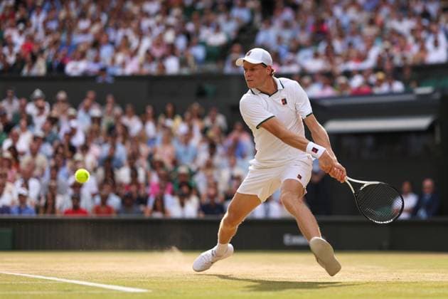 Jannik Sinner during his Semi-Final match Wimbledon Tennis Championships, Day 12, The All England Lawn Tennis and Croquet Club, London, UK - 10 Jul 2026London The All England Lawn Tennis and United Kingdom  Copyright: xEllaxLing Shutterstockx 16981028ej