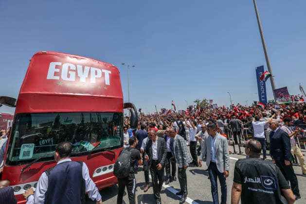 Egypt national football team welcomed back home after 2026 FIFA World Cup, WM, Weltmeisterschaft, Fussball elimination EL-ALAMEIN, EGYPT - JULY 10: Fans gather to welcome members of the Egypt National Football Team upon their arrival at El-Alamein Airport after being eliminated by Argentina from the 2026 FIFA World Cup, in El-Alamein, Egypt, on July 10, 2026. Mohamed Elshahed Anadolu El-Alamein Egypt. Editorial use only. Please get in touch for any other usage.  Copyright: x2026xAnadoluxMohamedxElshahedx