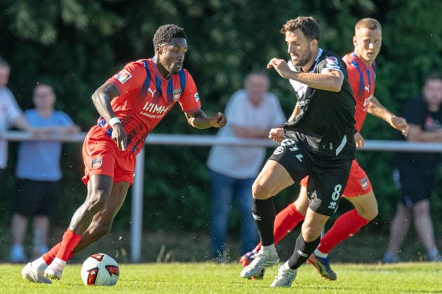 Zweikampf zwischen Christian Conteh (1. FC Heidenheim, 10) und Anto Grgic (FC Lugano, 8) GER, 1. FC Heidenheim vs FC Lugaon, Fussball, Vorbereitung, Saison 2026 27, 10.07.2026, GER, 1. FC Heidenheim vs FC Lugaon, Fussball, Vorbereitung, Saison 2026 27, 10.07.2026 Leutkirch *** Tackle between Christian Conteh (1 FC Heidenheim, 10) and Anto Grgic (FC Lugano, 8), GER, 1 FC Heidenheim vs. FC Lugaon, Soccer, Preseason, 2026–27 Season, October 7, 2026, GER, 1 FC Heidenheim vs. FC Lugano, soccer, preseason, 2026–27 season, October 7, 2026, Leutkirch Copyright: xEibner-Pressefoto FlorianxWolfx EP_FWF