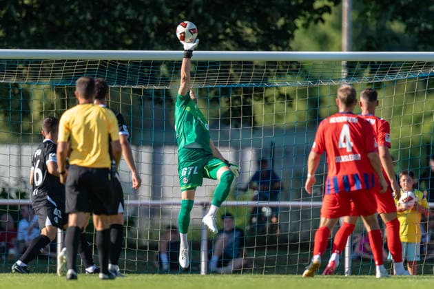 Parade von David von Ballmoos (FC Lugano, 16) GER, 1. FC Heidenheim vs FC Lugaon, Fussball, Vorbereitung, Saison 2026 27, 10.07.2026, GER, 1. FC Heidenheim vs FC Lugaon, Fussball, Vorbereitung, Saison 2026 27, 10.07.2026 Leutkirch *** Save by David von Ballmoos, FC Lugano, 16 GER, 1 FC Heidenheim vs. FC Lugaon, Soccer, Preseason, 2026–27 Season, October 7, 2026, GER, 1 FC Heidenheim vs. FC Lugaon, Soccer, Preseason, 2026–27 Season, October 7, 2026, Leutkirch Copyright: xEibner-Pressefoto FlorianxWolfx EP_FWF