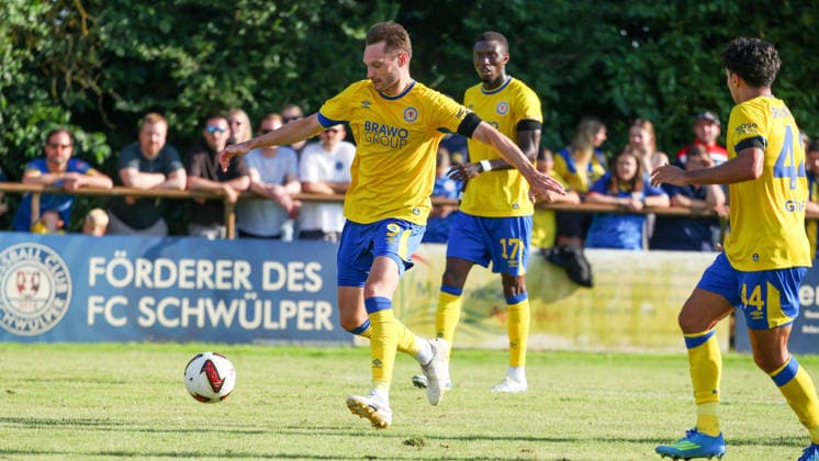 FC Schwülper vs Eintracht BS, Testspiel Rothemühle, 10.07.2026, Fußball, Herren, Saison 2026 27, Testspiel, FC Schwülper vs Eintracht Braunschweig, Maximilian Entrup (Eintracht Braunschweig) Niedersachsen Deutschland *** FC Schwülper vs. Eintracht BS, Friendly Match at Rothemühle, July 10, 2026, Soccer, Men s, 2026–27 Season, Friendly Match, FC Schwülper vs. Eintracht Braunschweig, Maximilian Entrup, Eintracht Braunschweig, Lower Saxony, Germany