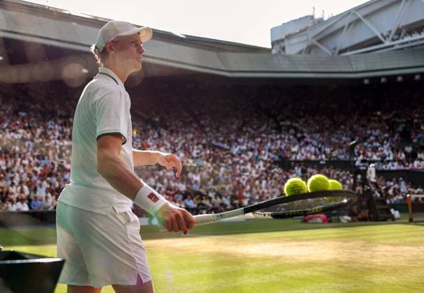 Jannik Sinner during his semi final match Wimbledon Tennis Championships, Day 12, The All England Lawn Tennis and Croquet Club, London, UK - 10 Jul 2026London The All England Lawn Tennis and United Kingdom  Copyright: xKieranxMcManus Shutterstockx 16981026fy