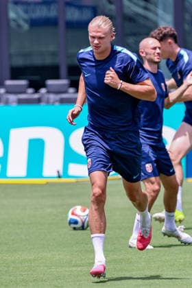 July 10, 2026, Fort Lauderdale, Florida, USA: Erling Haaland 9 of Norway attends a Norway soccer team training session prior to a World Cup 26 Quarter-Final match between Norway and England. Fort Lauderdale USA - ZUMAa257 20260710_zsp_a257_026 Copyright: xChrisxArjoonx
