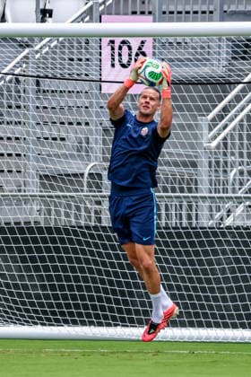 July 10, 2026, Fort Lauderdale, Florida, USA: Orjan Nyland 1 of Norway attends a Norway soccer team training session prior to a World Cup 26 Quarter-Final match between Norway and England. Fort Lauderdale USA - ZUMAa257 20260710_zsp_a257_030 Copyright: xChrisxArjoonx