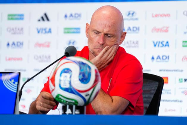 Fotball-VM 2026 Miami Gardens, Florida , USA 20260710. Norges landslagssjef Stale Solbakken under en pressekonferanse med Norges herrelandslag i fotball pa Miami stadion, for kvartfinalen i fotball-VM 2026 mellom Norge og England. Foto: Fredrik Varfjell NTB Miami Gardens, Florida USA EDITORIAL USE ONLY. RESTRICTED USE FOR BETTING COMPANIES Ref:_SPOKDQoJYpZ1PM.jpg *** 2026 FIFA World Cup Miami Gardens, Florida, USA 20260710 Norway’s national team coach Stale Solbakken during a press conference with the Norwegian men’s national soccer team at Miami Stadium, ahead of the quarterfinal match between Norway and England at the 2026 FIFA World Cup. Photo by Fredrik Varfjell, NTB, Miami Gardens, Florida, USA. EDITORIAL USE ONLY. RESTRICTED USE FOR BETTING COMPANIES.  Copyright: xFredrikxVarfjellx xNTBx